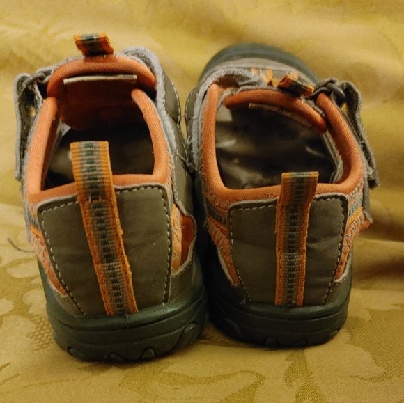 Oshkosh B'gosh ZING2-01 bump toe sandals - Picture 4 of 5